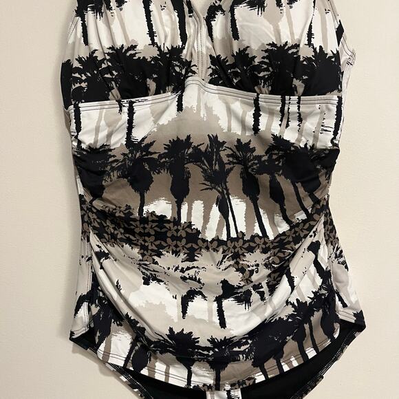 Tommy Bahama Swimsuit One Piece Neutral Colors Palm Tree Black Beige Size 16 - Picture 4 of 8